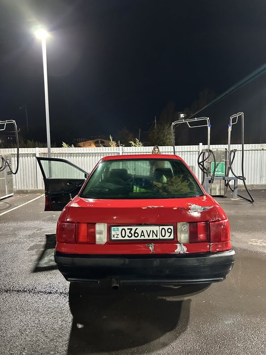 Продам Ауди 80 б3