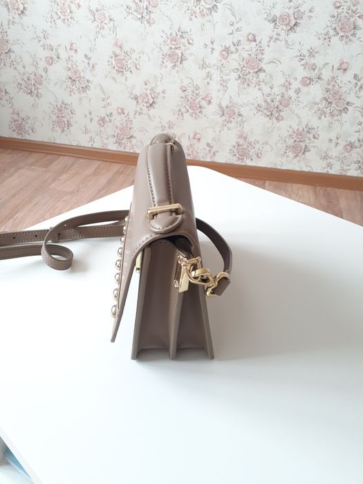 Женская кожаная сумка