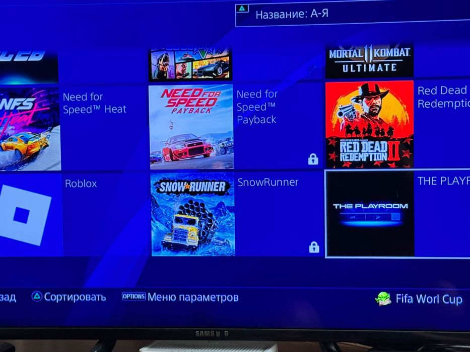 Продаю Playstation 4