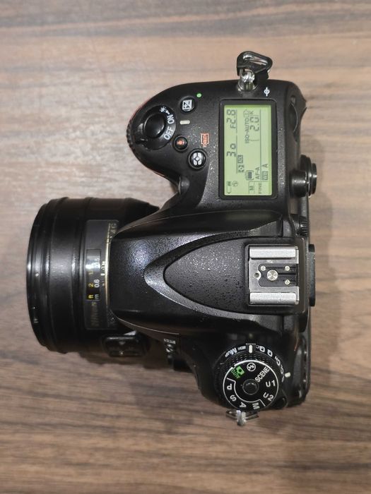 Nikon D610 Full Frame + obiectiv Nikkor 50mm