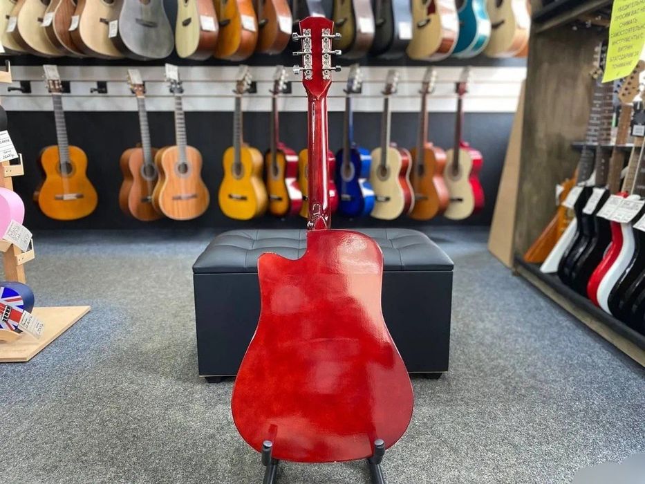 Akustik gitara top brend, mega skidkada!