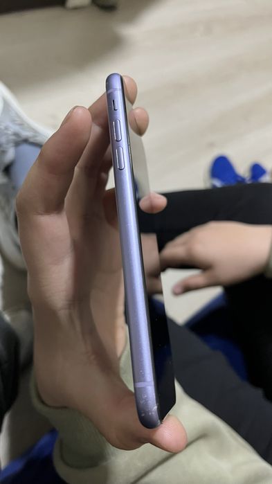 Продам iphone 11