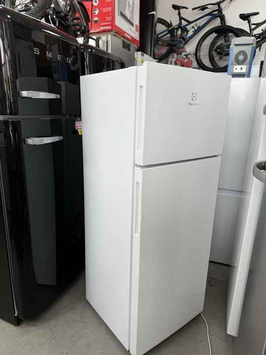 Хладилник и фризер Electrolux