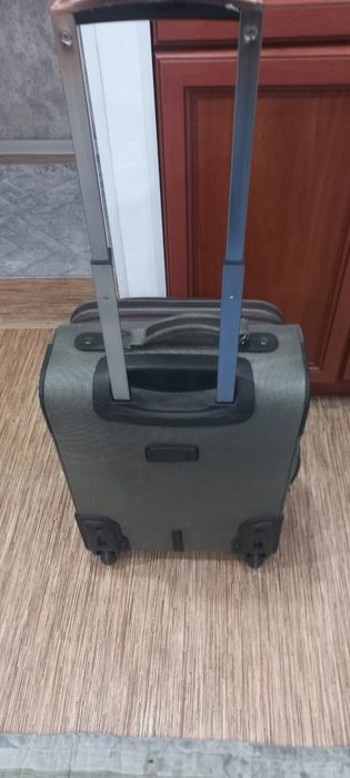 Стильный вместительный чемодан для путешествий!