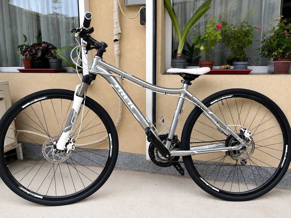Колело Trek Neko SL WSD 28" – Shimano Alivio | Хидравлични дискови спирачки | Отлично състояние
