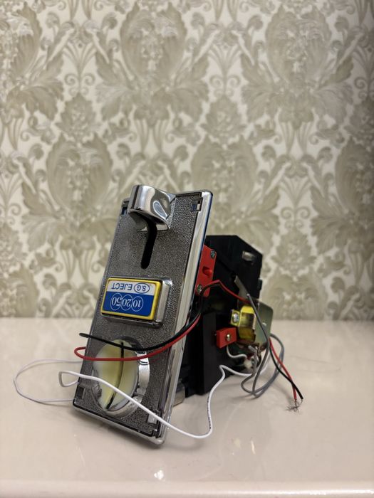 Монетоприемник  монеты