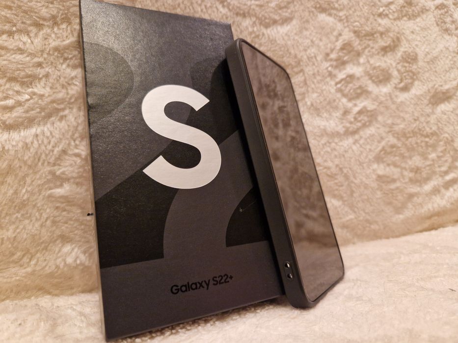 Продам телефон Samsung S22 Plus