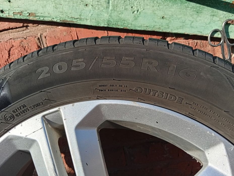 Продам шины Nokian 205/55/16