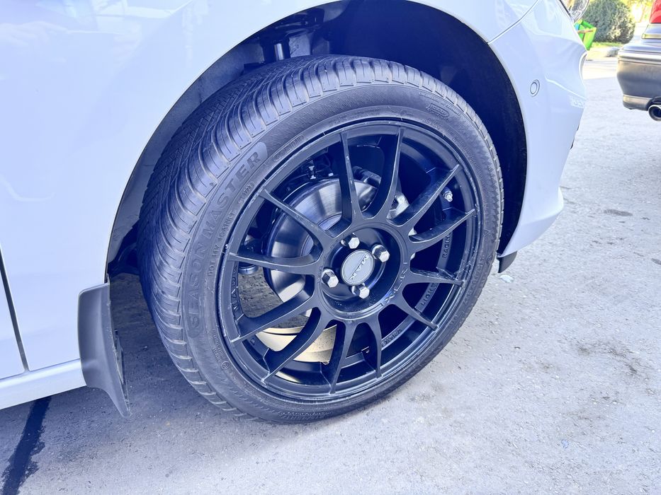 Продам оригинальные диски с резиной MAC XLR R17 4/100