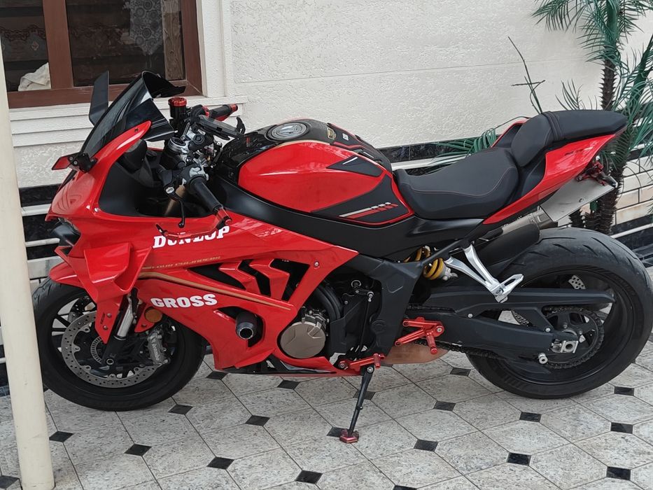 Motocikl sotiladi