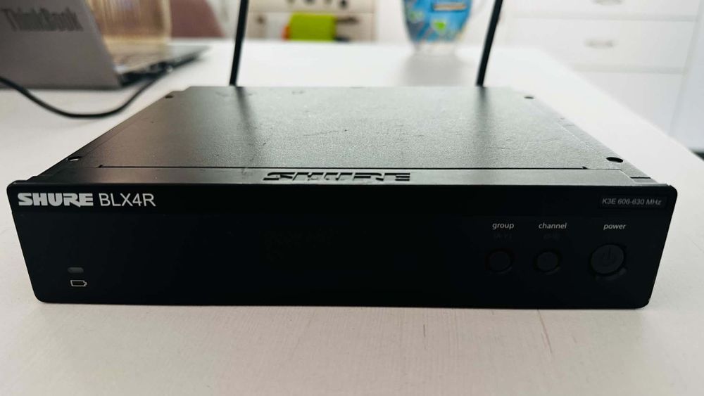 Shure Beta 58A cu BLX 4 R Microfon wireless