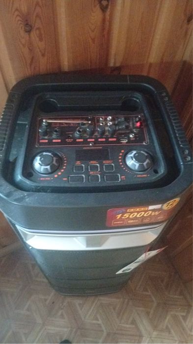 Продаеться колонка Блютуз