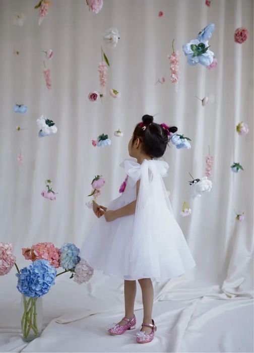 Детское платье лебед