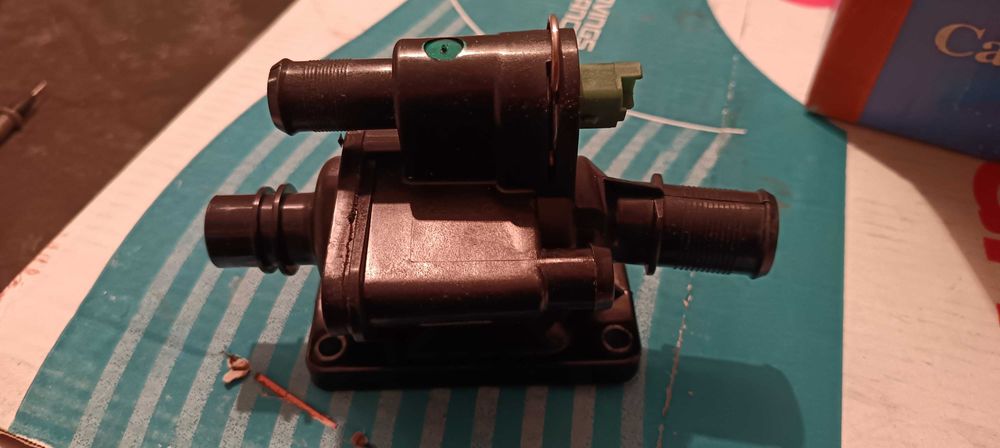 Термостат PEUGEOT, FORD,CITROEN TH6875.83J 83°C, с датчик