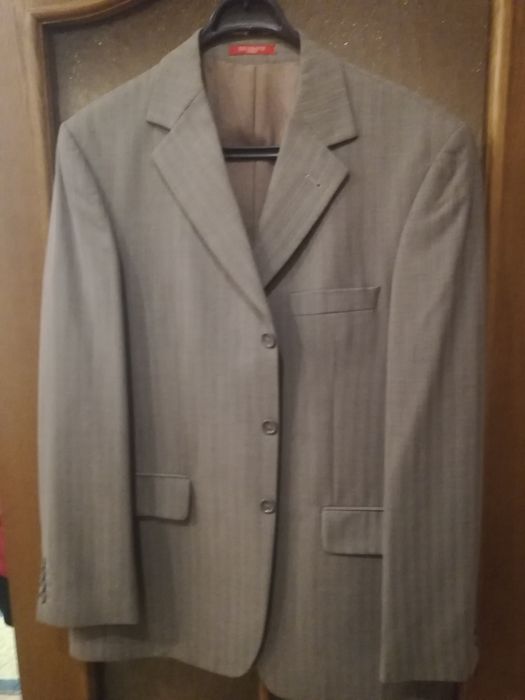 Костюм мужской 52 размера