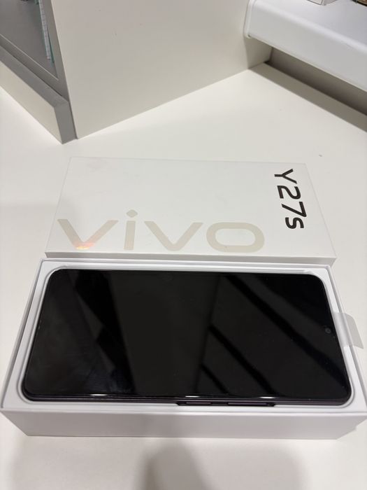 Продам телефон Vivo y27s