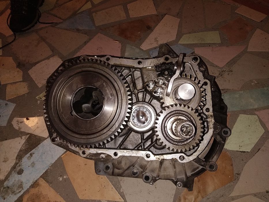 Продам КПП механика  Renault Sandero,Logan,Largus,Scenic по запчастям