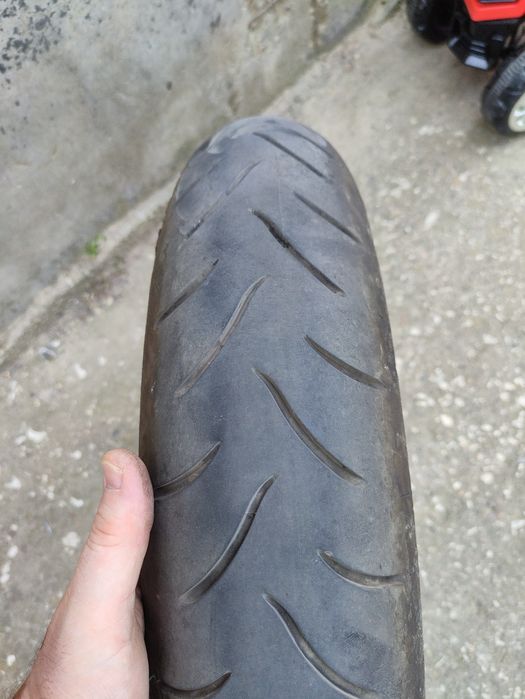 Продавам гуми за мотор BRIDGESTONE BATTLAX BT016 -190/55/17