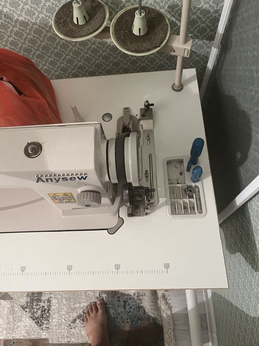 Продается швейная машинка