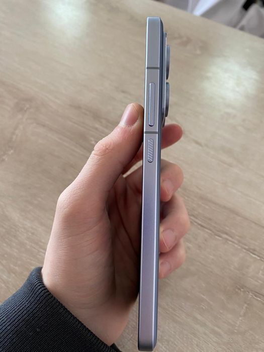 Продаю Xiaomi 14t pro