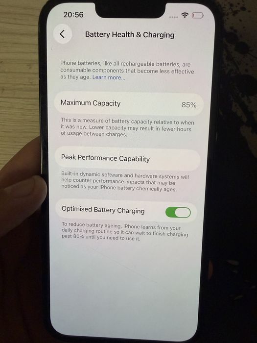 iphone 14 в добро техническо състояние възможен е коментар на цената