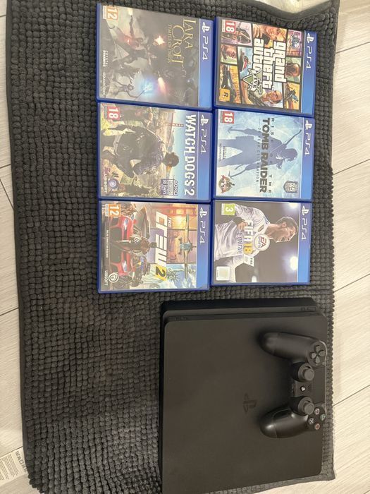 PS4 Slim cu controller si jocuri