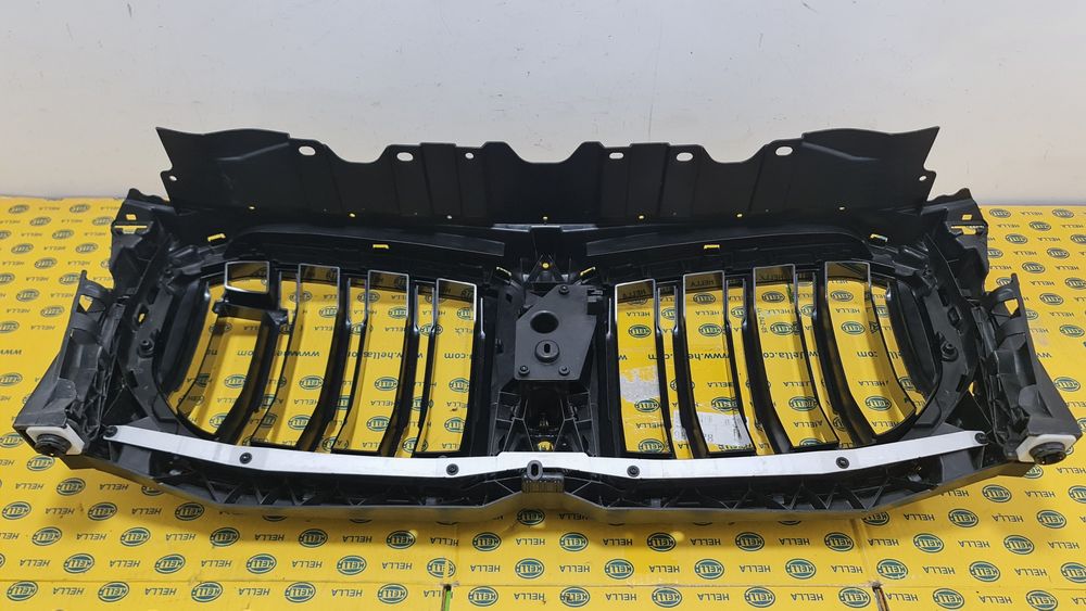 Grila masca radiator trager deflector aer BMW X5M F95