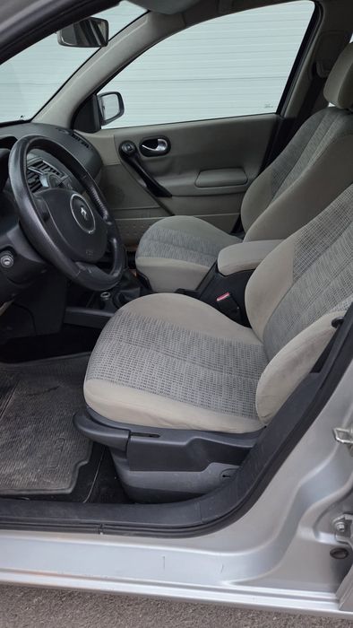 Renault Megane 1.5 diesel, vopsea originala, 145000km reali