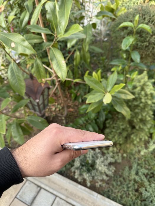 Iphone x ayfon x 64gb LL/A oq sotiladi tel ideal aybi yo face ishlidi