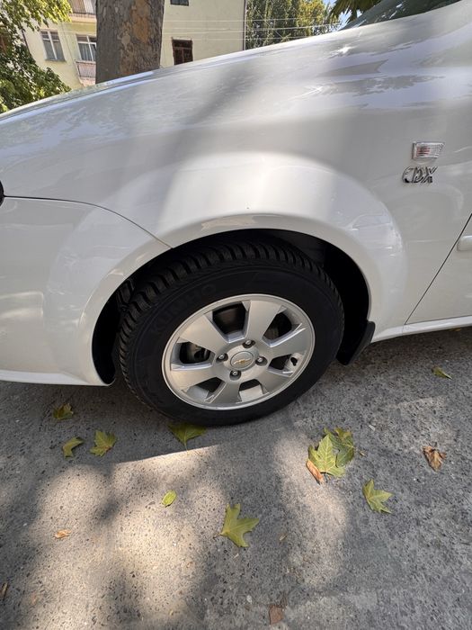 Продам джентру автомат без люка