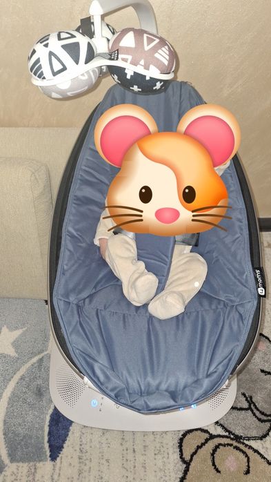 Електрическа бебешка люлка mamaRoo 5.0, тъмно синя