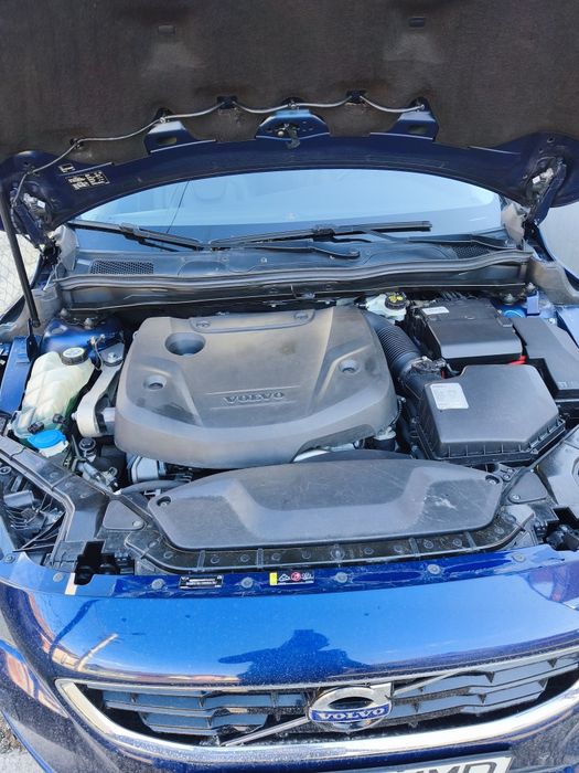 VOLVO V40 2015 — imagine 4