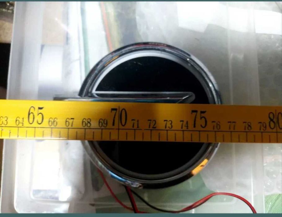 Set accesorii auto: inele bord, lumini ambientale, emblema, tweeter