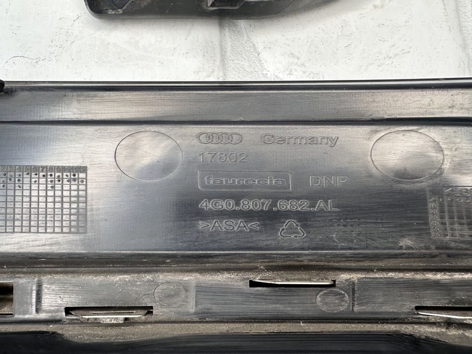 Дясна решетка AUDI A6 C7 ALLROAD Фейслифт 4G0807682AL 4G0807648F