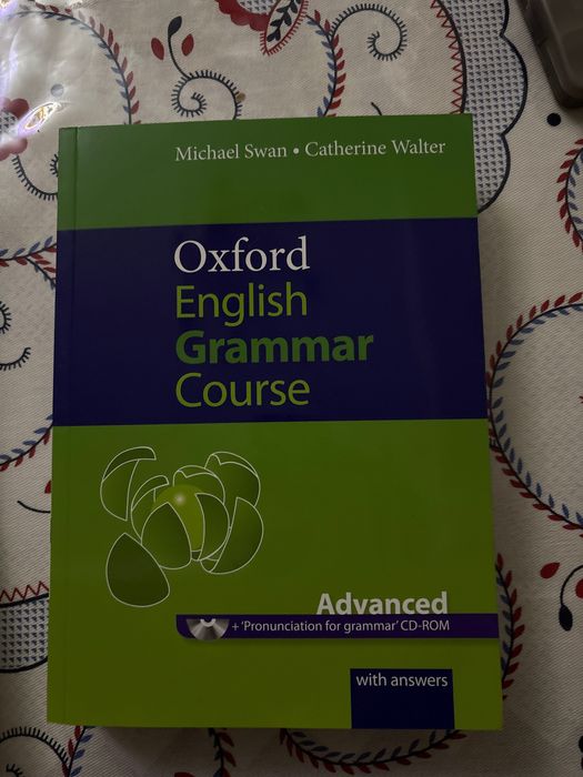 English in Use, Oxford Grammar Course, Cambridge, Oxford, Pearson.
