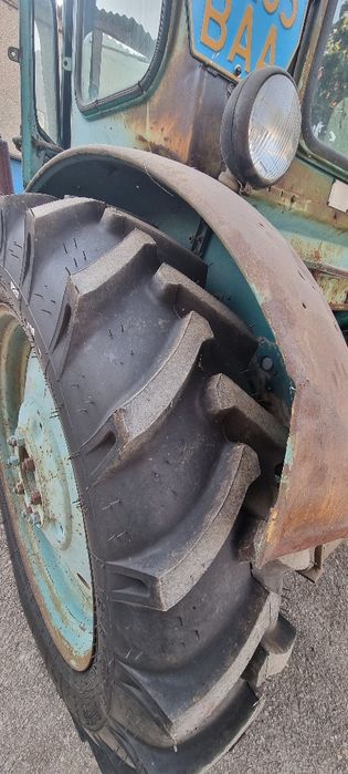 Трактор т40  в хорошем состояние