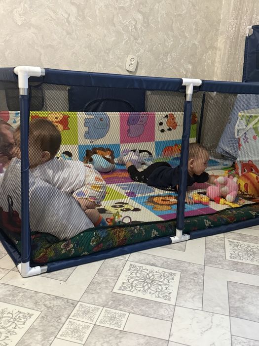 Продам манеж большой