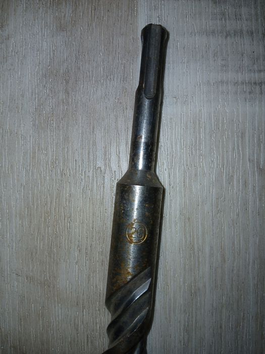 Продам бур для перфоратора .