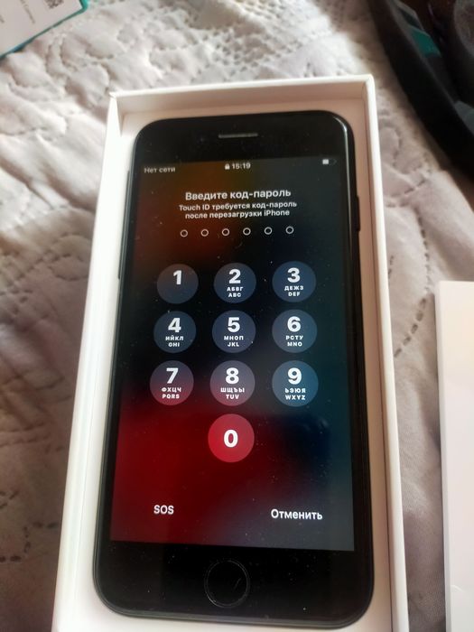 Продам сотовый iPhone 7