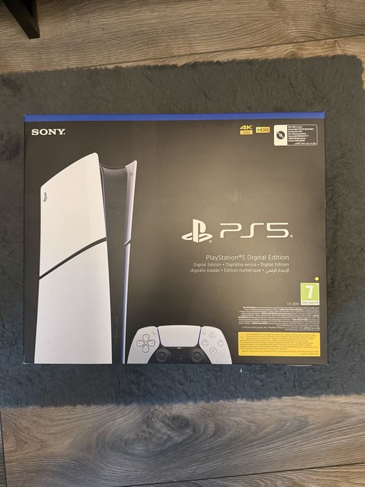 PlayStation 5 Slim 1TB + 2 controllere + stație încărcare | Garanție Altex