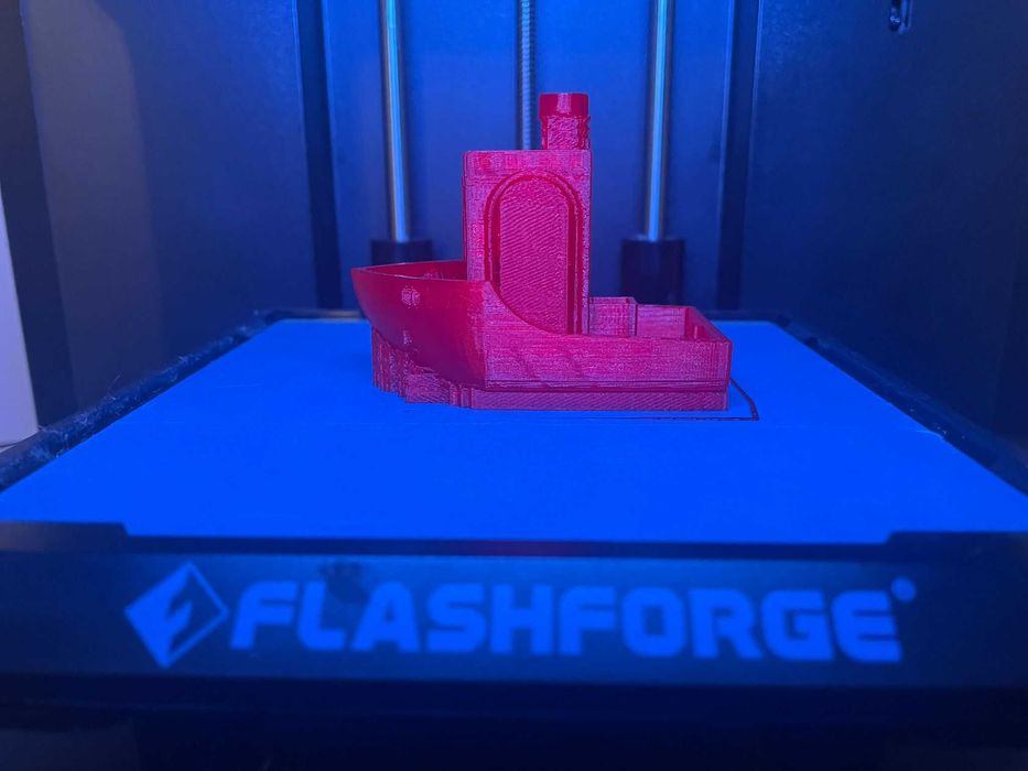 Imprimantă 3D FlashForge Finder – perfect funcțională