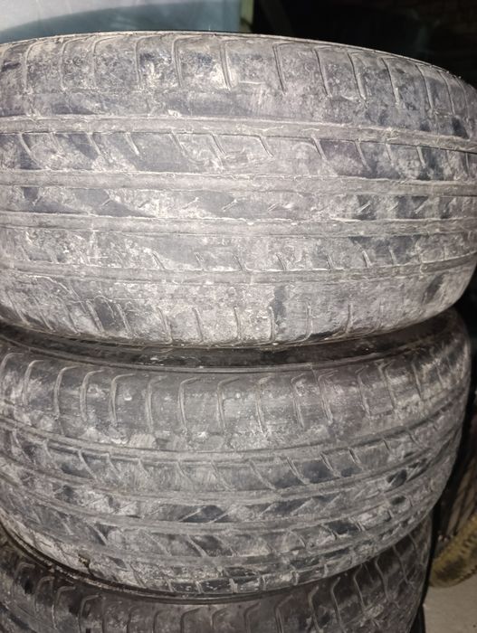 195/55/R15 longlon balon sotiladi.