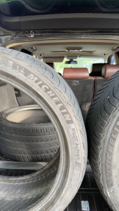 Продам резину MICHELIN Pilot R19