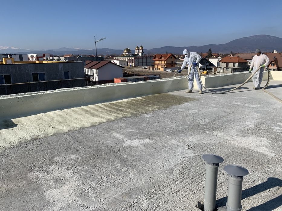 Izolatii cu spuma poliuretanică/pod/acoperiș-Firma Autorizată