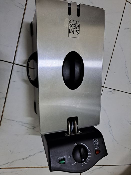 Friteuza SIMPEX 23608 2000W 3.5 l 190°
Dispozitiv prăjire cartofi