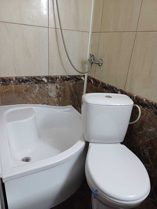 Inchiriere garsoniera, zona Marasesti, vis a vis de Catedrala, Suceava