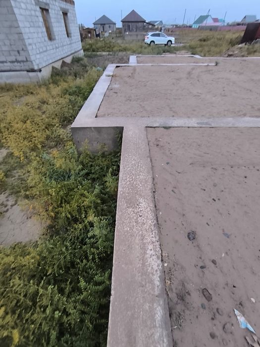 Участок,с фундаментом 10*13