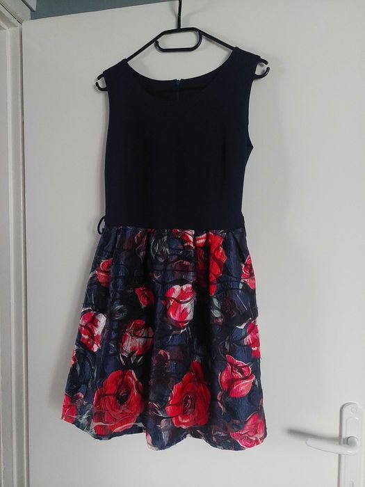 Дамски официални  рокли