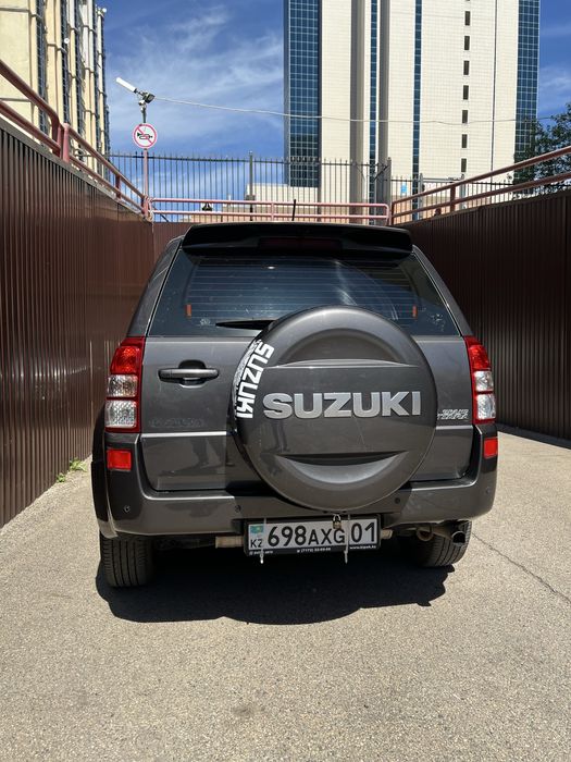 Продам крассовер suzuki grand vitara