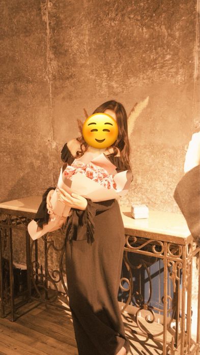 платье черное облегающее